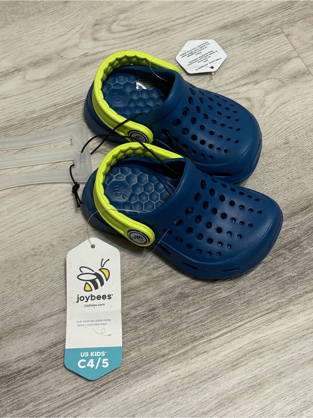 Joybees Kids Blue and Neon Green Water Clogs